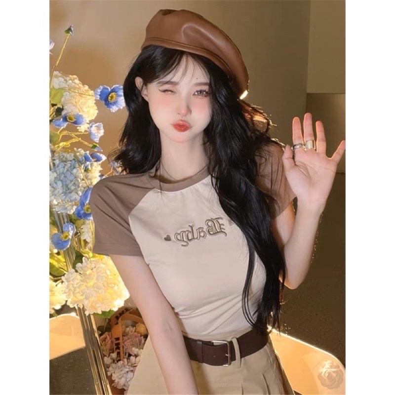 Áo Thun Croptop Raplan Tay Ngắn Hoạ Tiết Thêu Chữ Baby