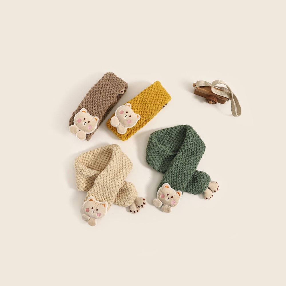 Khăn Choàng Cổ Đan Len Chống Gió Giữ Ấm Mùa Đông In Họa Tiết Gấu Hoạt Hình Cho Bé