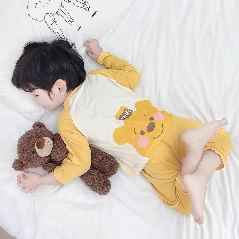 Bộ quần áo trẻ em dài tay Minky Mom Gấu Dâu cho bé trai bé gái, vải thun lạnh cao cấp siêu co giãn và mềm mịn 7-27kg
