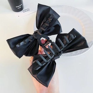 Kẹp Tóc Hình Cá Mập Bằng Satin Phong Cách Hàn Quốc