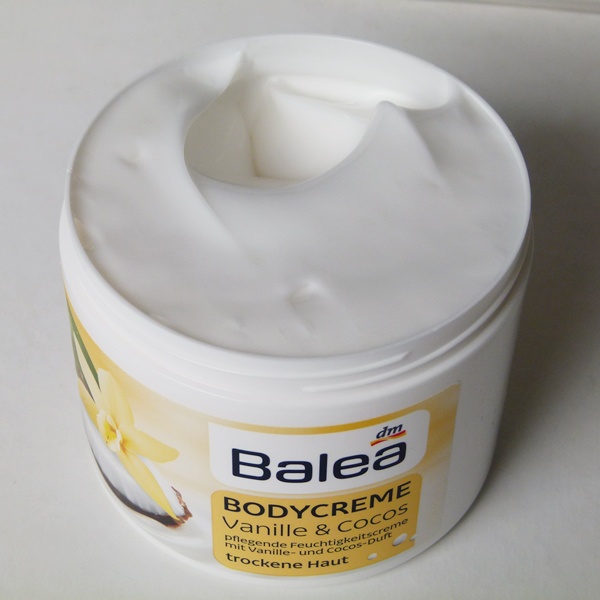 Kem dưỡng ẩm Balea Bodycreme Vanille & Cocos  500ml