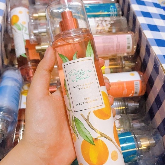 Xịt Thơm Toàn Thân Pretty As A Peach Mùi Hương Đào -𝐭𝐡𝐞𝐬𝐜𝐞𝐧𝐭.𝐥𝐚𝐛-
