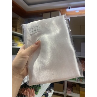 Thảm vải lụa bóng trắng mẫu móng - vải lụa chụp ảnh