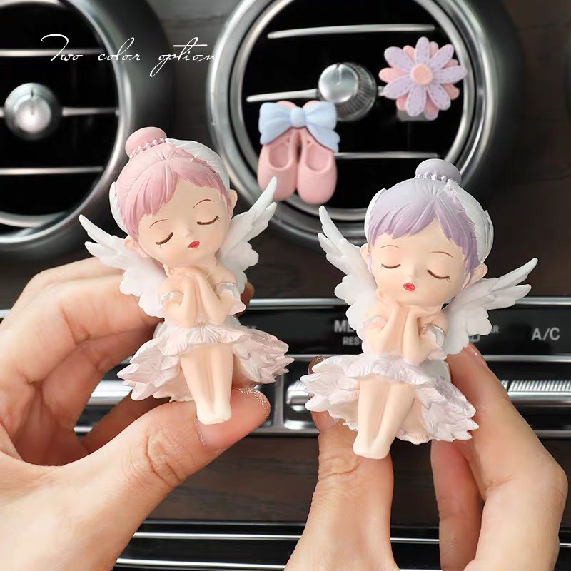 Nước Hoa Cửa Gió Xe Ô Tô Hình Búp Bê Dễ Thương - Kẹp Khe Gió Hình Búp Bê Dễ Thương Trên Xe Ô tô