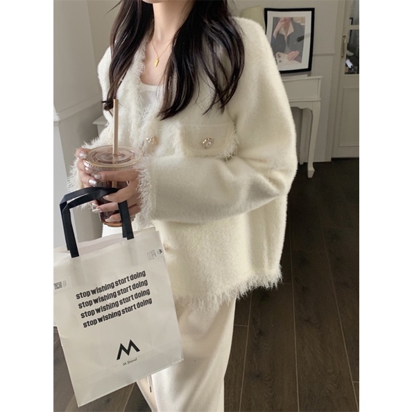 (Order) Áo khoác len lông thỏ phối cúc vàng viền tua rua sang chảnh tiểu thư áo khoác cardigan nữ hot ulzzang