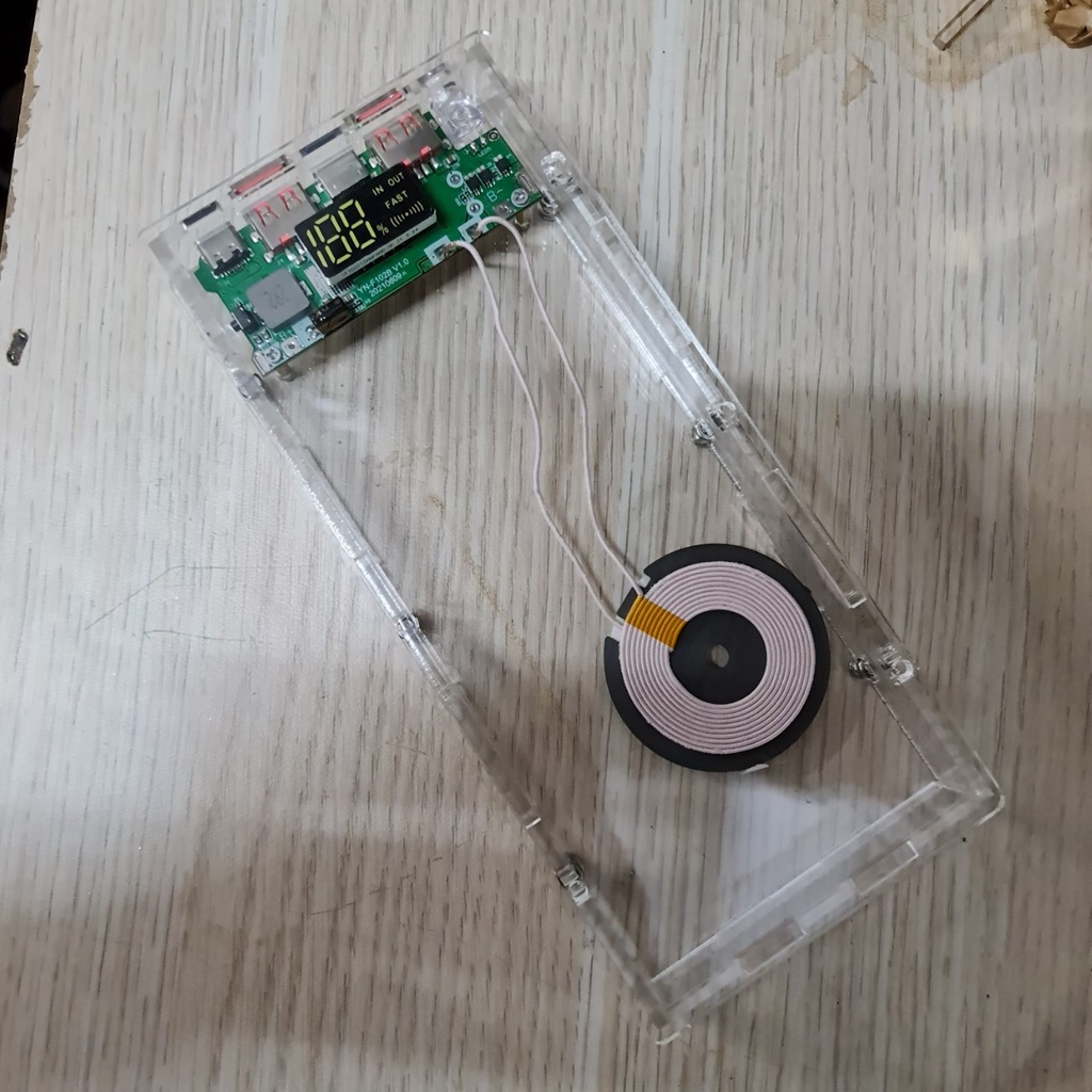 Sạc Dự Phòng Không Dây Bằng Mica Trong Suốt Sạc Nhanh 18W