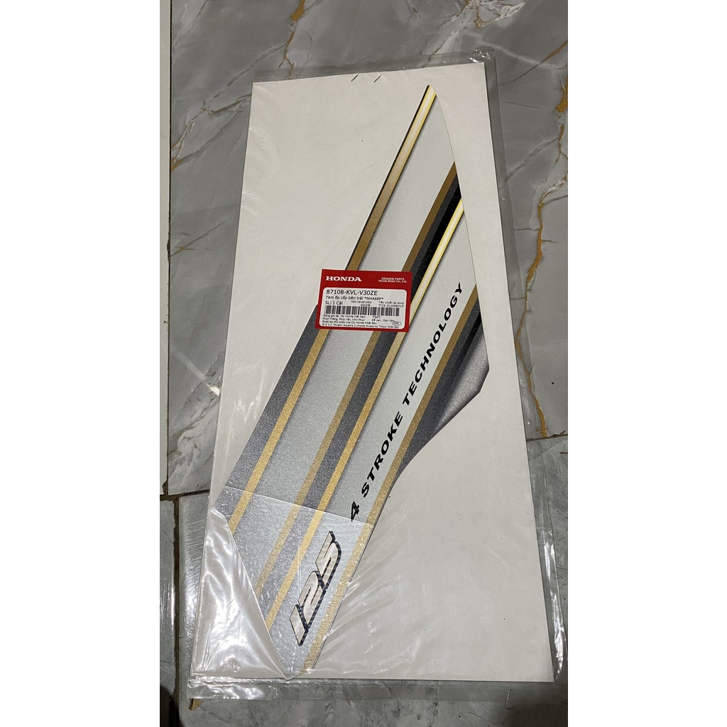 Tem ốp cốp bên trái HONDA FUTURE NEO năm 2007 màu Đen. *NHA69P*