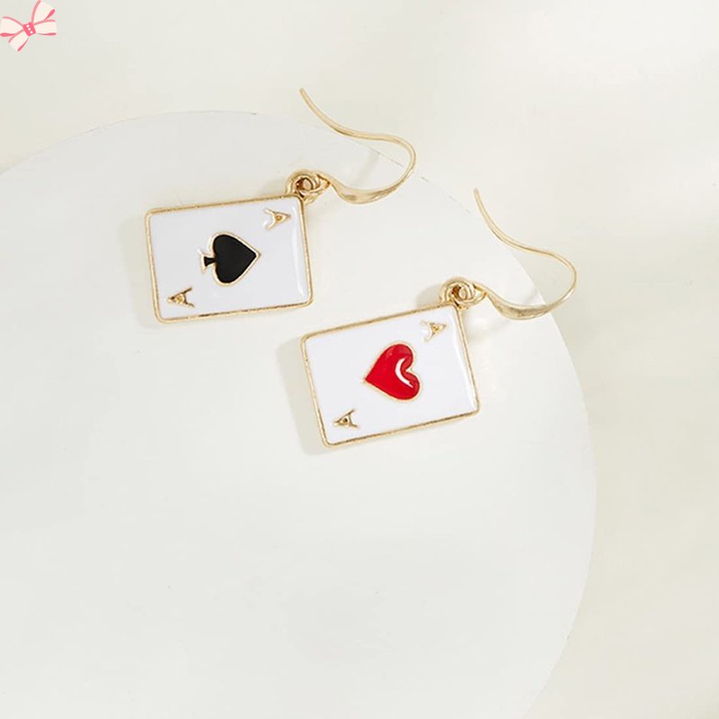 Bông Tai Mạ Vàng Hình Lá Bài Poker Độc Đáo Thời Trang