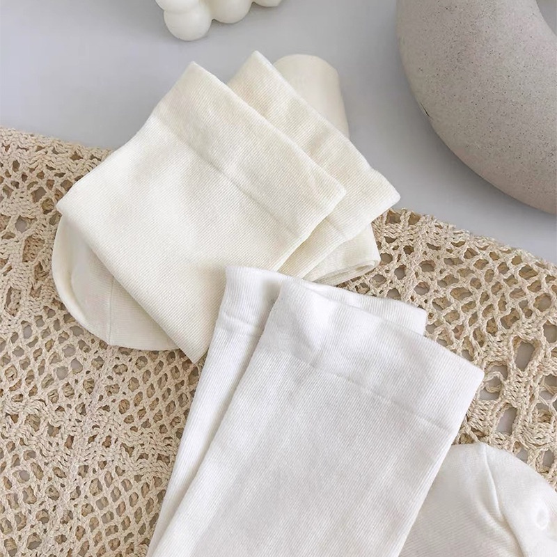 Vớ cotton Nữ Màu Trắng Đen Đơn Giản