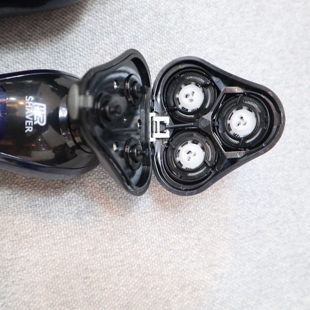 Máy cạo râu đa năng cao cấp GP216