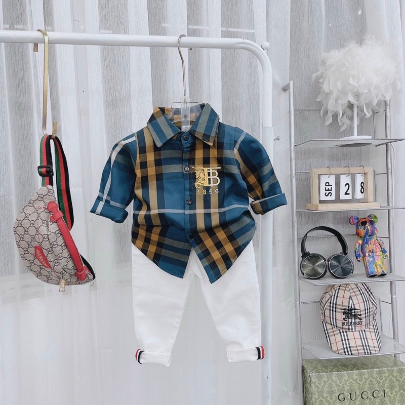 Áo sơ mi kẻ burrbery cho bé trai chất vải đẹp logo thêu sắc nét mặc đi học đi chơi cực đẹp