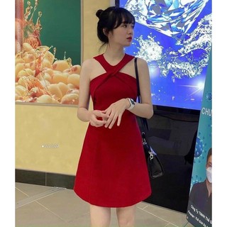 VA389       ĐẦM ĐỎ CỔ YẾM