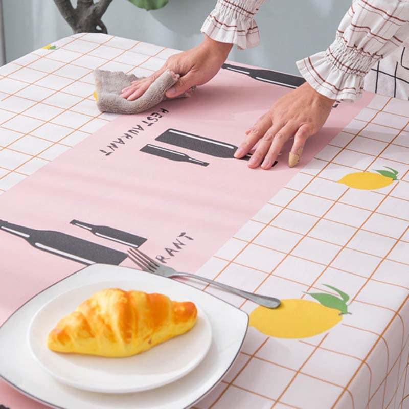 KHĂN TRẢI BÀN nhựa PVC chống thấm nước(137x180cm )