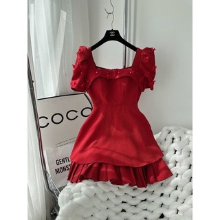 ĐẦM ĐỎ CỔ VUÔNG KẾT HOA CHÂN XẾP LY 22❤️