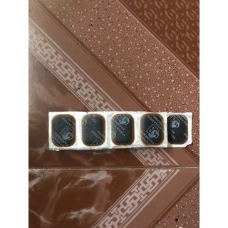 5 miếng vá + 1 Típ keo xe đạp xe máy
