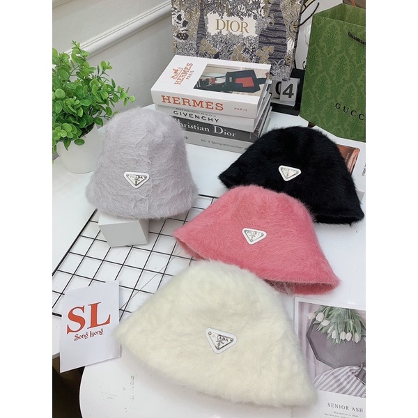 Mũ bucket lông thỏ prada