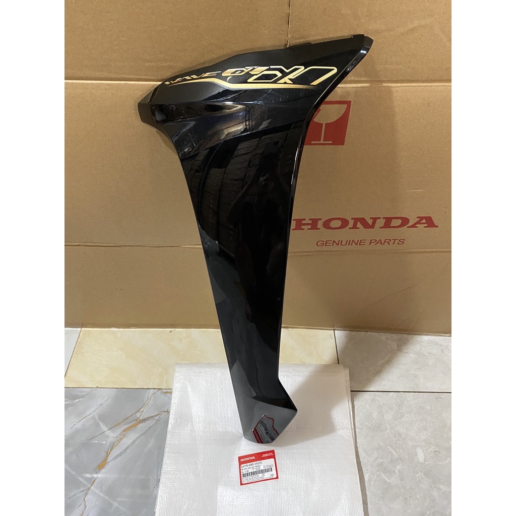 Cánh yếm bên trái - bửng yếm HONDA WAVE A110 năm 2022 màu Đen. 64770K89V50ZD