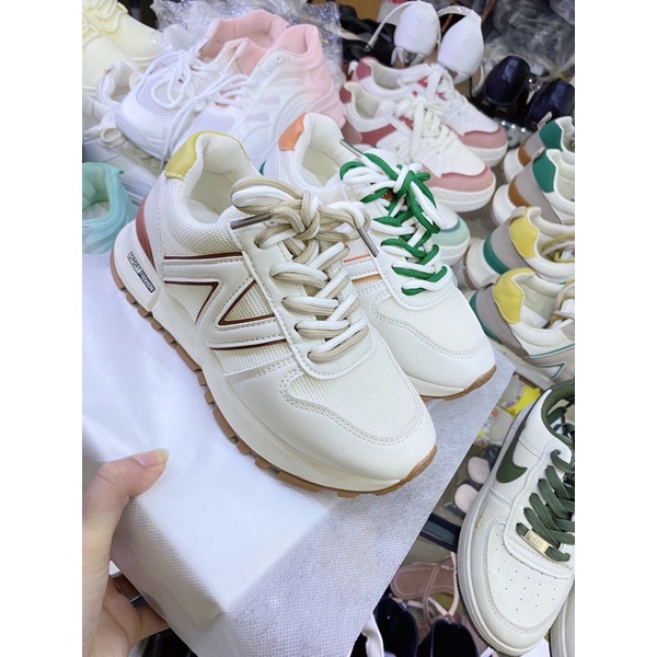 Giày thể thao nữ chữ N phối hai dây siêu nhẹ