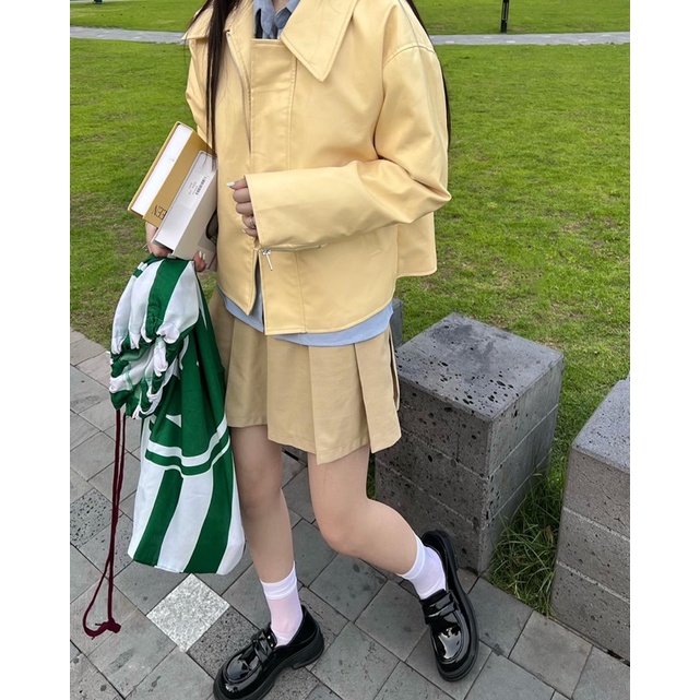 LOOK.STUDIO - ÁO KHOÁC DA VÀNG PASTEL NHẠT