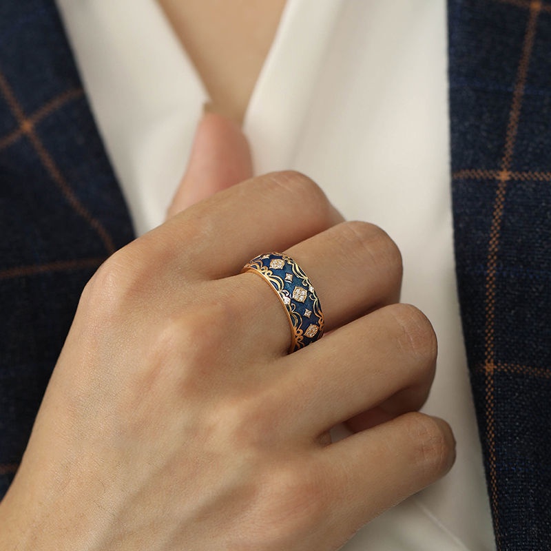 Nhẫn Tráng Men Chạm Khắc Hoa Văn Cao Cấp Phong Cách Niche Sang Trọng