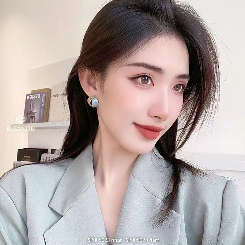 Bông tai nữ hình học ba chiều Eleanor Accessories phối hai màu phụ kiện trang sức độc lạ cá tính