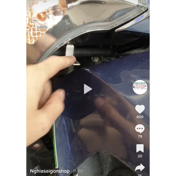 Pat gắn đèn bi mini xe Future hốc yếm