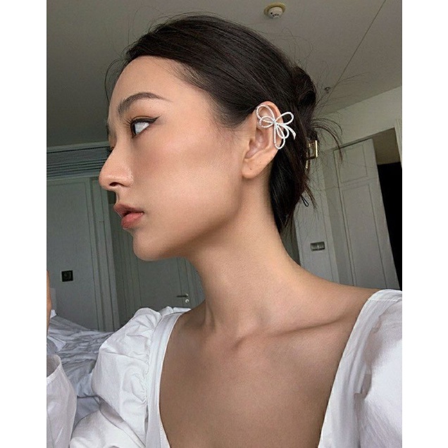 Hoa tai sole nơ cá tính