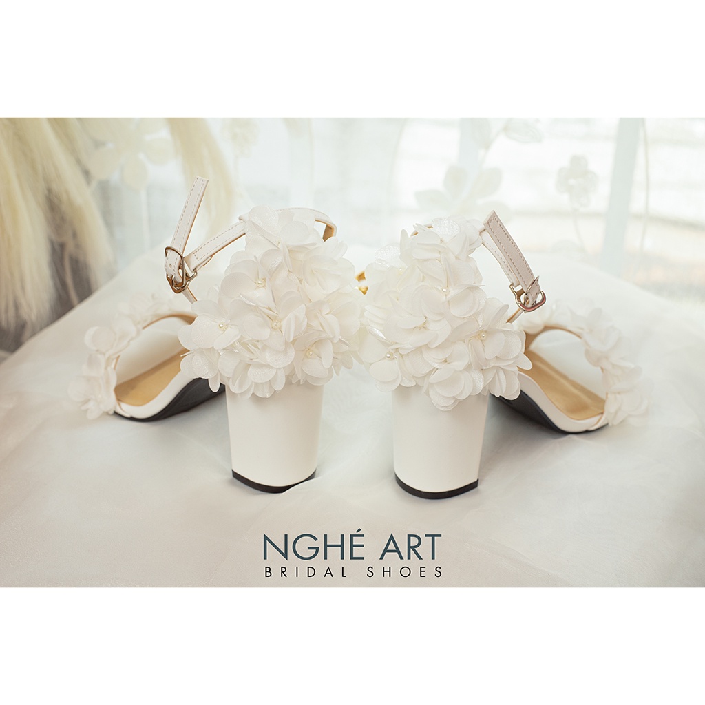 Giày cưới Nghé Art sandal trắng hoa voan 193