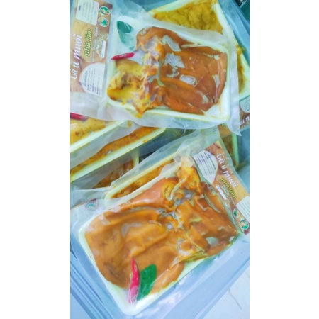 Gà ủ muối nguyên con có đầu giá sỉ