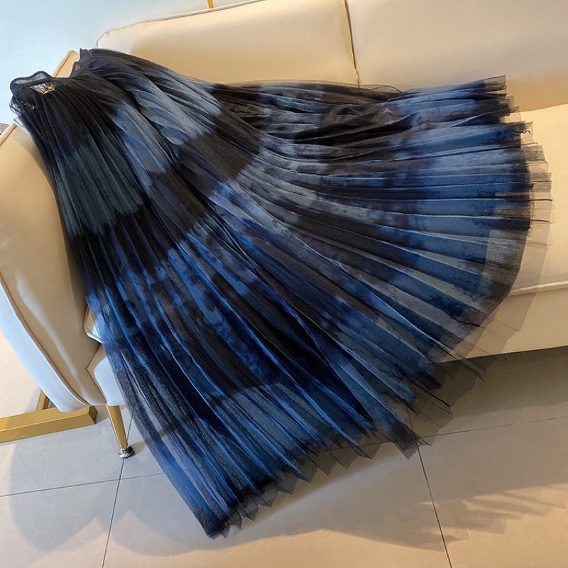 Chân váy ren dài xếp ly qccc