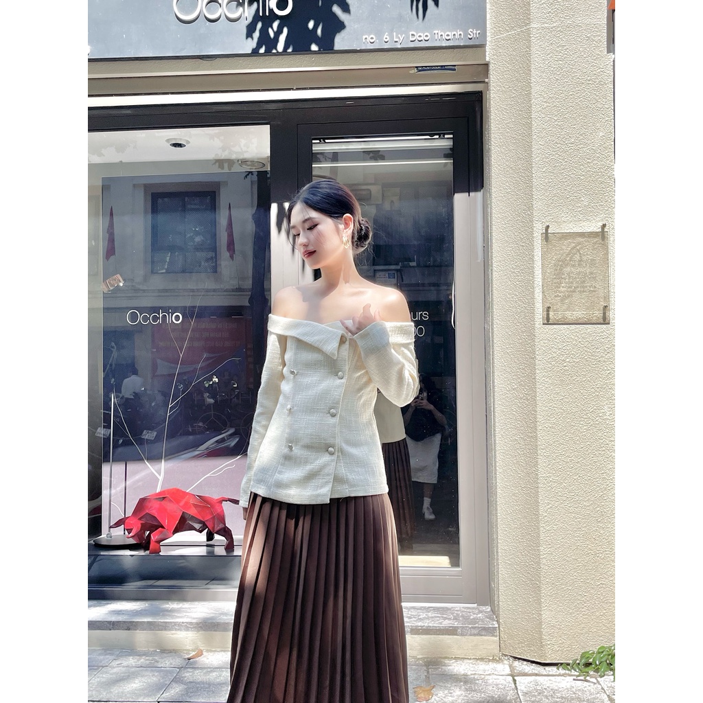 Áo trễ vai thiết kế tay dài đính nút sang trọng - T.JM.22.176