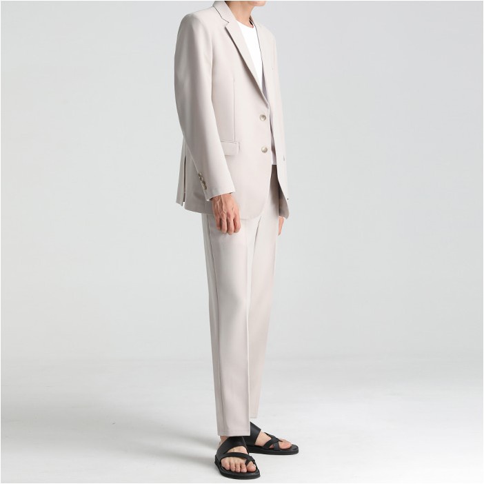 Áo blazer kem có đệm vai Conal đứng form dày dặn phong cách Hàn thương hiệu BAETON - B01 Kem | BigBuy360 - bigbuy360.vn