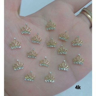 charm vương miện nail