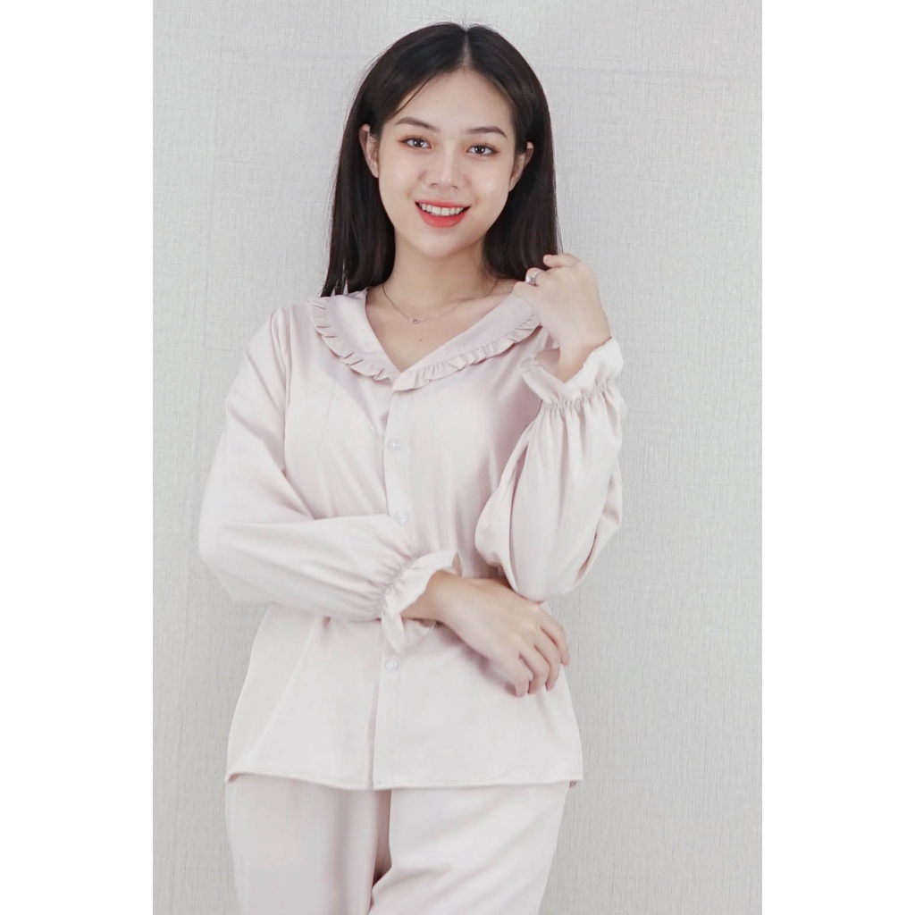 Bộ đồ Pijama nữ Quần dài  tay dài  MÀU KEM ĐẬM CỔ SEN BÈO - vải lụa pháp cao cấp - Cực Kì dễ thương