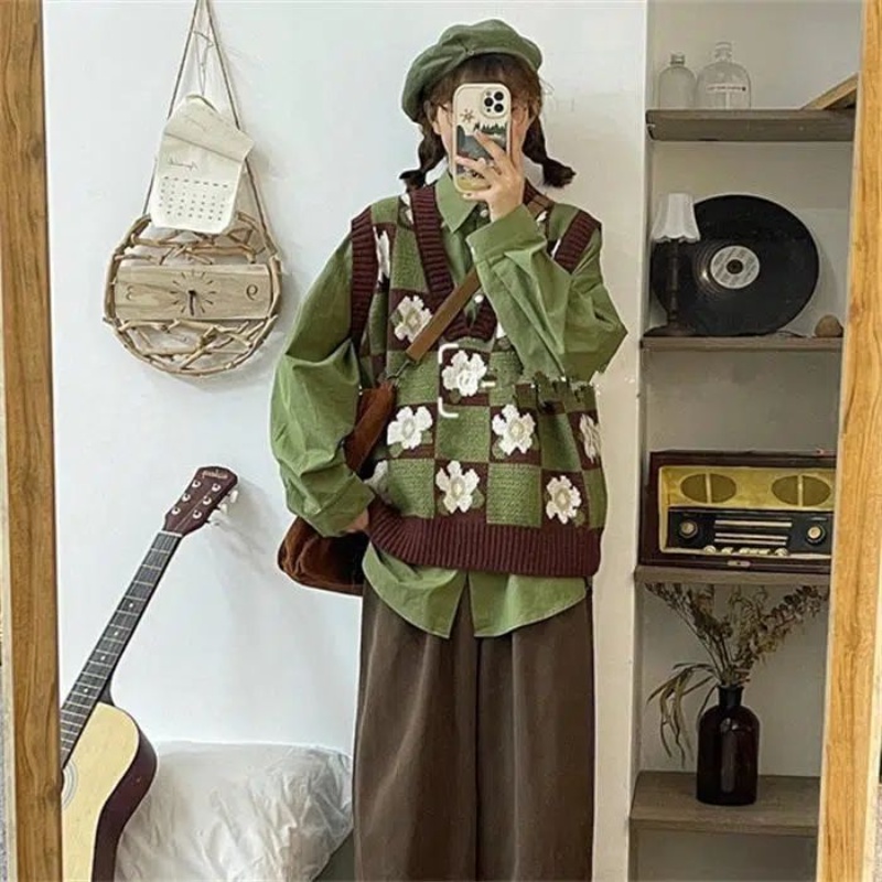 Set Áo Sơ Mi Xanh Lá Và Áo Len Không Tay Thời Trang Cho Nữ