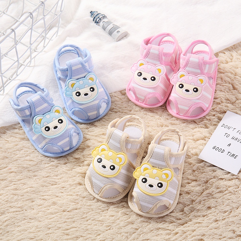 Giày Chống Trượt Hình Chú Gấu Đáng Yêu Thời Trang Xuân Thu Cho Bé Từ 0-1 Tuổi