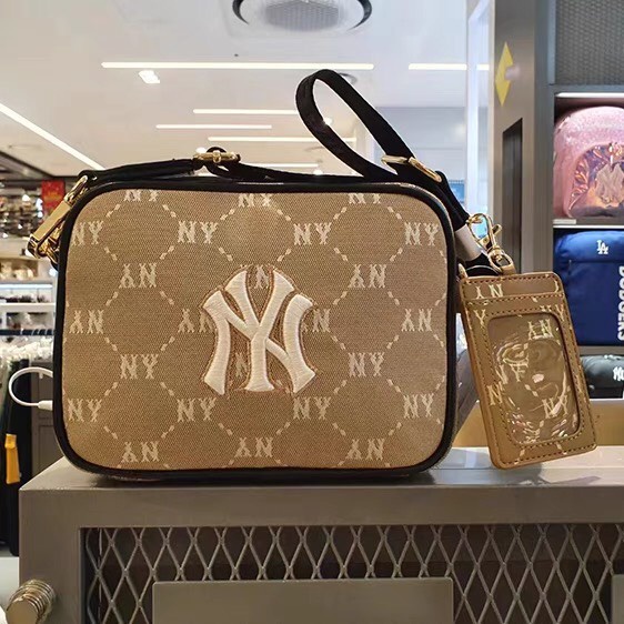 Túi MLB Monogram Jacquard Mini Crossbody - Túi đeo chéo MLB Xuất Dư