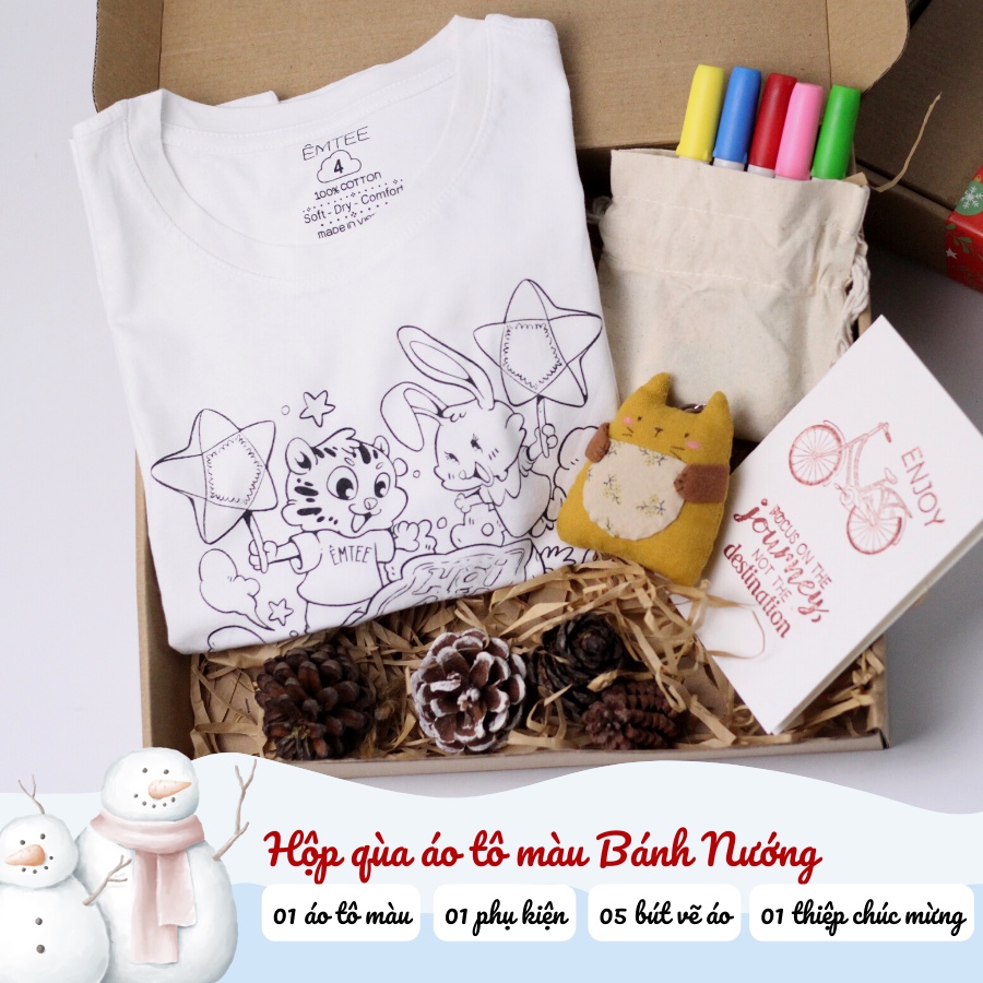 Hộp quà Áo tô màu Bánh nướng + 5 bút, bộ sticker và thú bông handmade cho bé