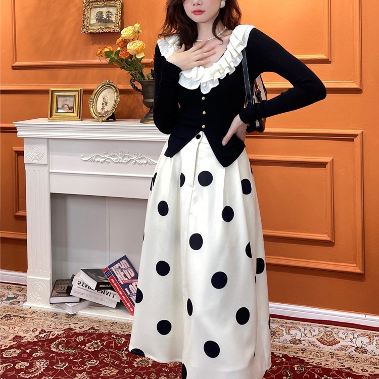 Áo cardigan Dệt Kim Cổ Thấp Lưng Cao Phối Ren Kiểu Pháp Xinh Xắn Cho Nữ