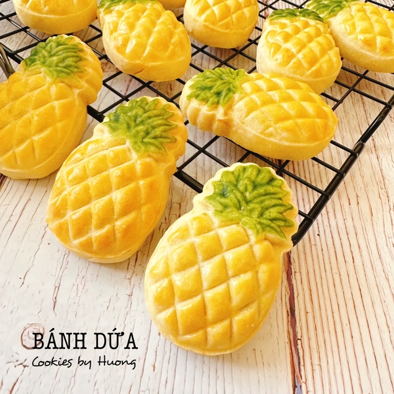 Bánh dứa homemade cao cấp ( Hộp mèo thần tài 10 chiếc to)