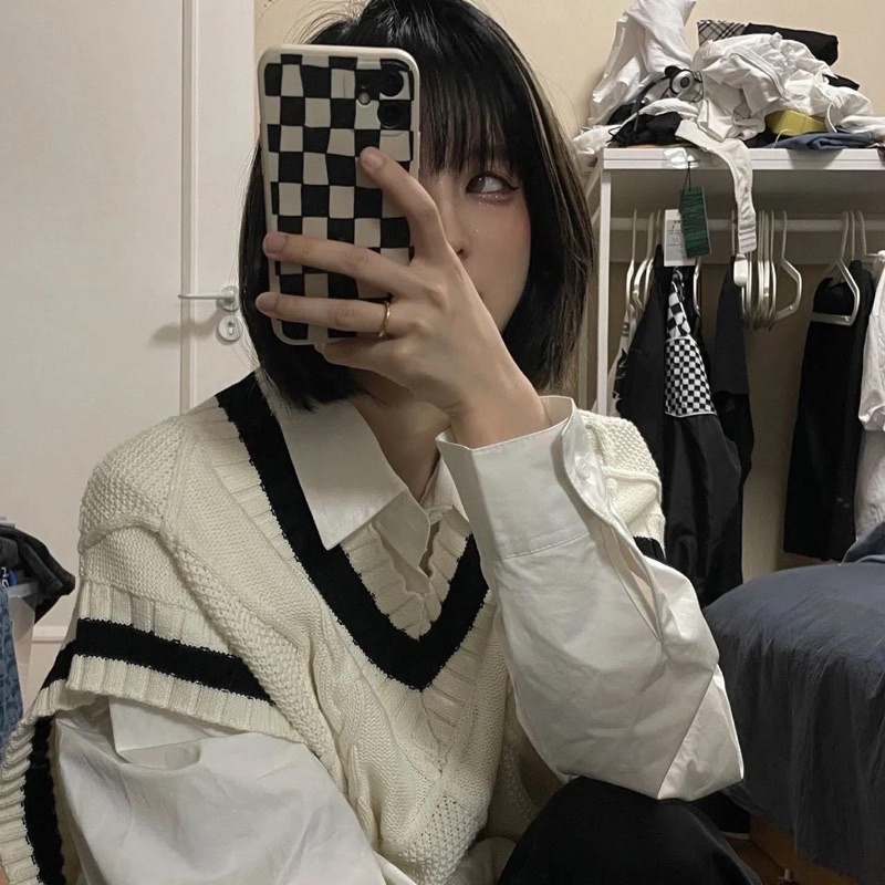 SET ÁO GILE VIỀN ĐEN KÈM ÁO SƠMI TRẮNG đơn giản nữ sinh Hàn mùa thu