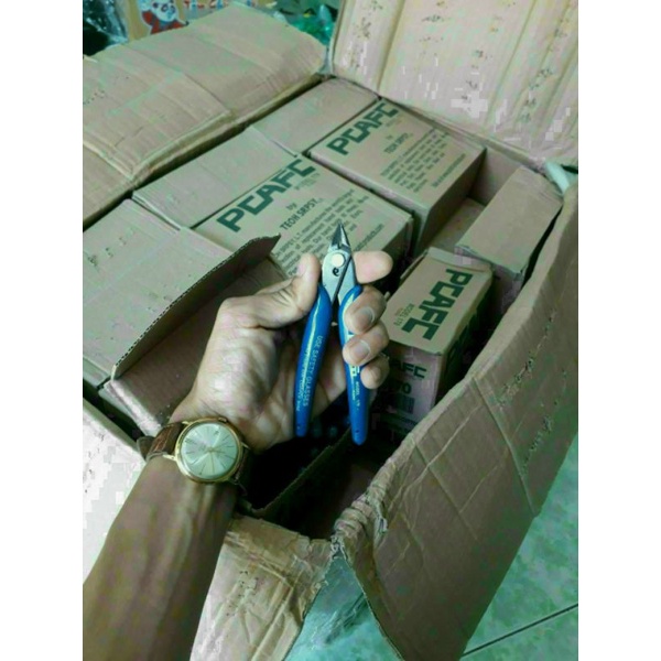Kềm cắt chân linh kiện
