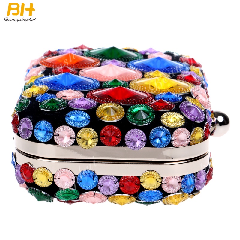 Ví Dự Tiệc Thêu Họa Tiết Phong Cách Âu Mỹ Sang Trọng Cho Nữ