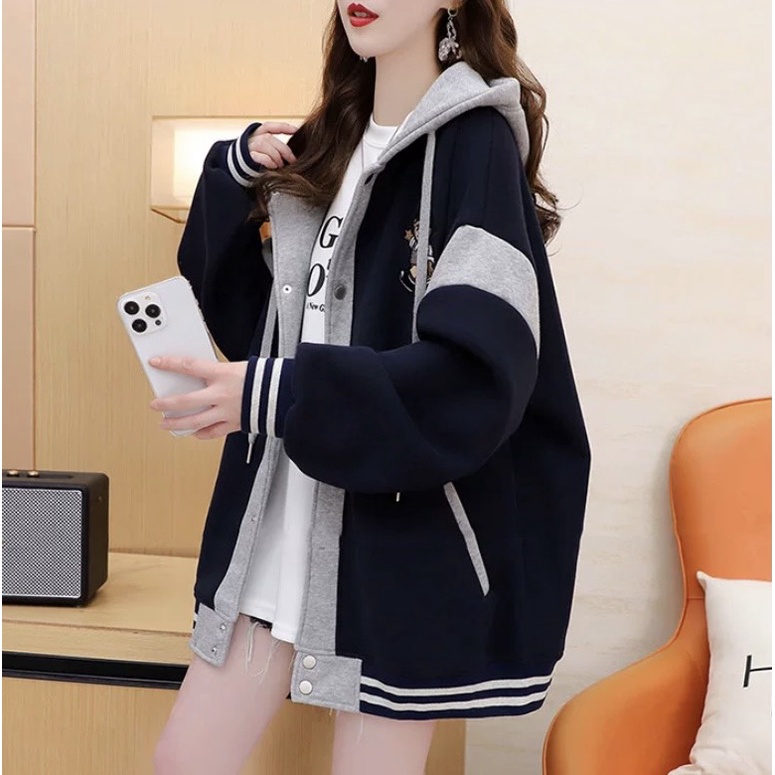 Áo Bomber Unisex - Áo khoác nỉ Hoodie mũ trùm đầu 2 lớp thêu hình gấu dễ thương | BigBuy360 - bigbuy360.vn