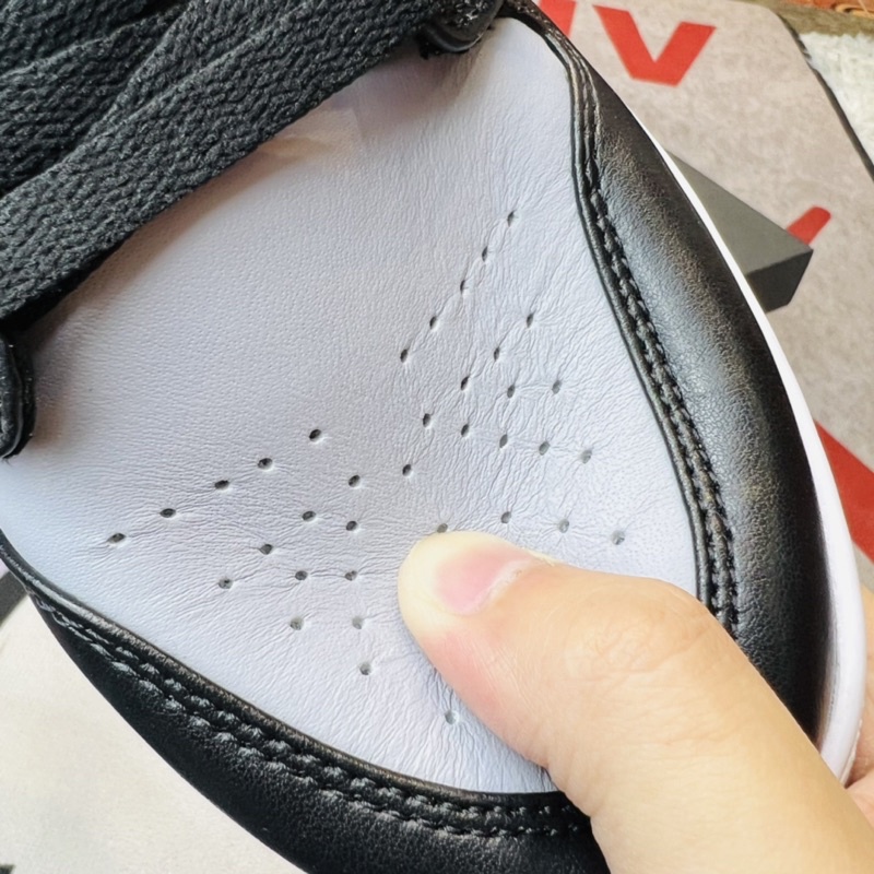 Giày thể thao sneaker cổ thấp AJ1 Air Jordan 1 Low Grey Toe Hàng SC