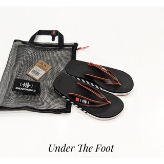 Dép Sneaker Buzz đen quai đen đế viền xỏ ngón quai da chính hãng 1SBS002
