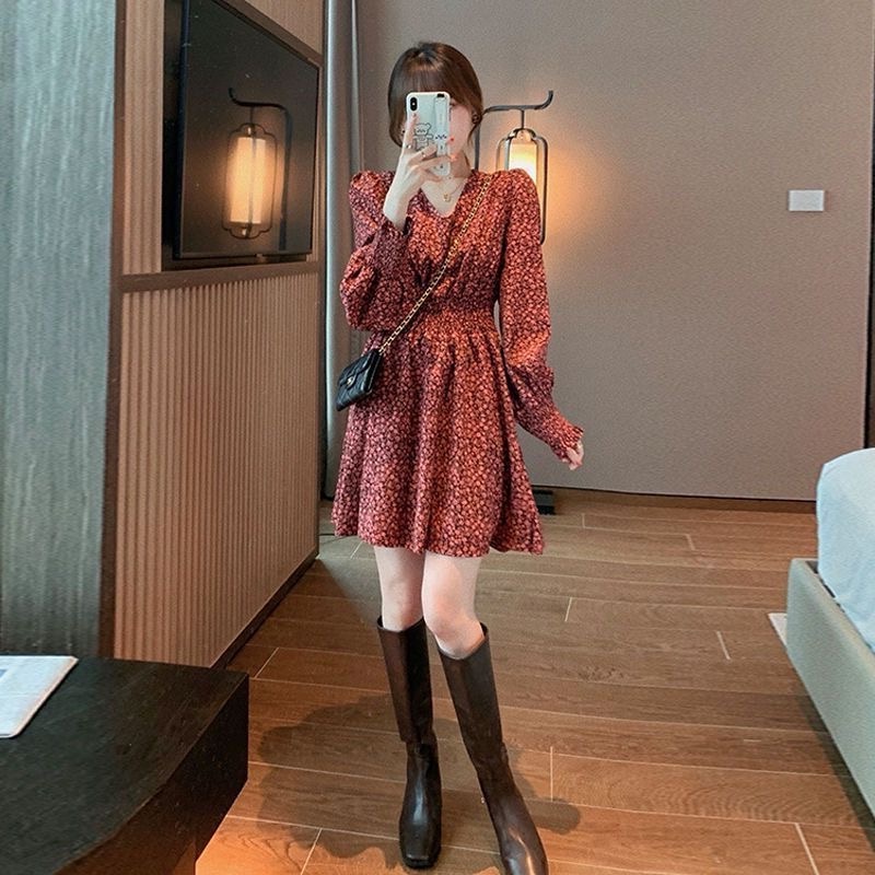 Váy hoa nhí dài tay thon eo xòe tầng xếp ly điệu đà style Hàn Quốc mùa thu