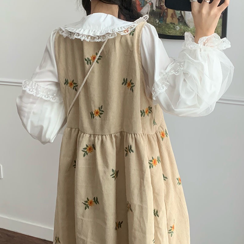 H.A.N STORE  CÓ SẴN - Váy/ Đầm babydoll vải nhung gạch thêu hoa màu be