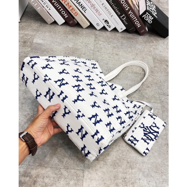 Túi Tote MLB hoạ tiết new collection