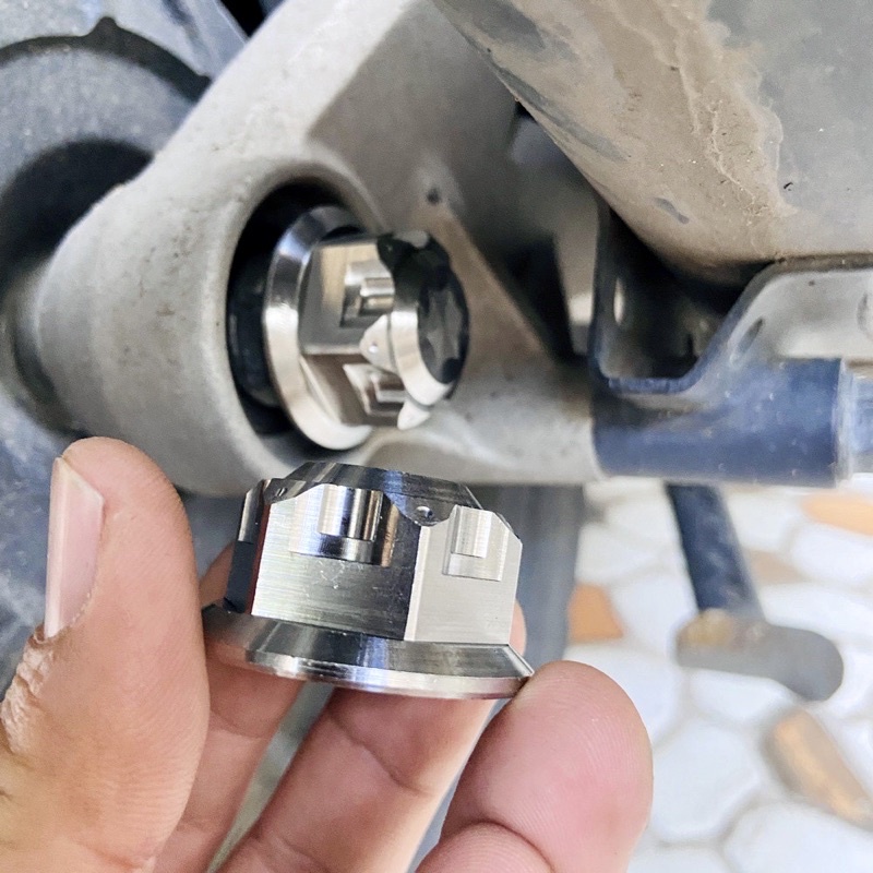 Tán Bánh Sau Vario 150 Salaya  - Ốc Bánh Sau Salaya Vario 150